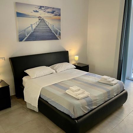 Napoli Centrale Suite Esterno foto