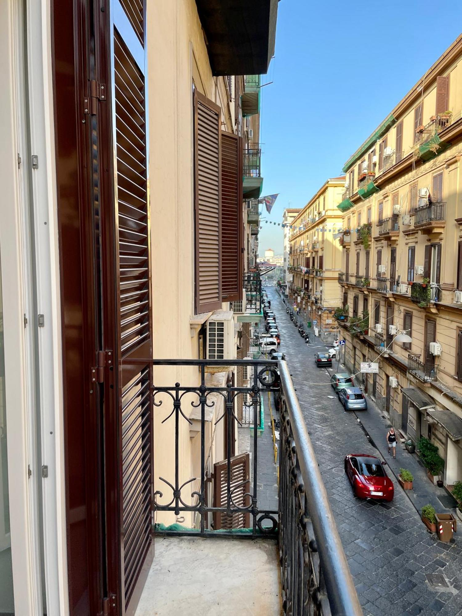 Napoli Centrale Suite Esterno foto